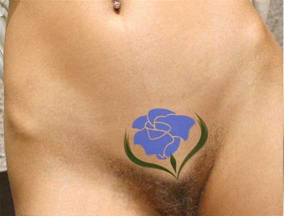 Татуировка на лобке в виде цветка